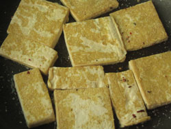 FRYING TOFU