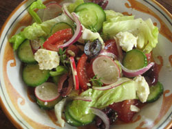 KHORIATIKE SALAD